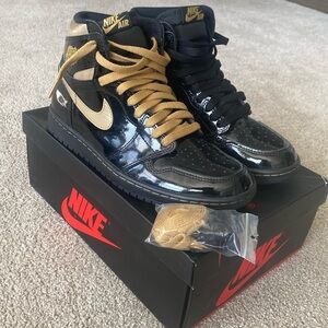 Jordan 1 Metallic Gold Size 8 Men